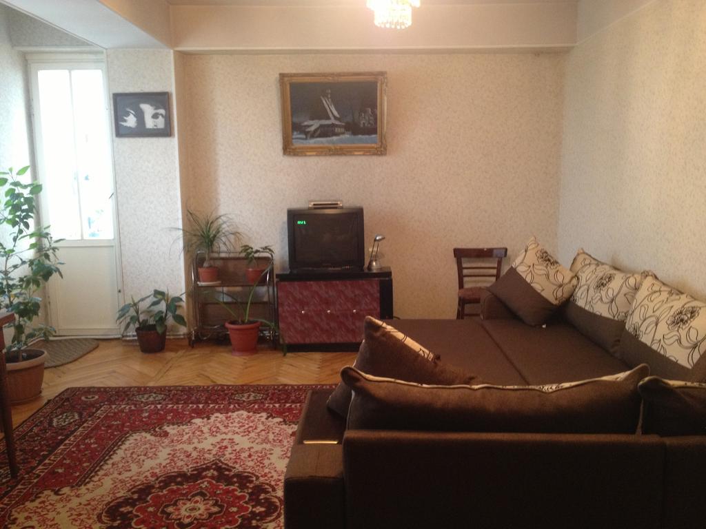 Room In Apartment At Tigrana Metsa Erywań Zewnętrze zdjęcie